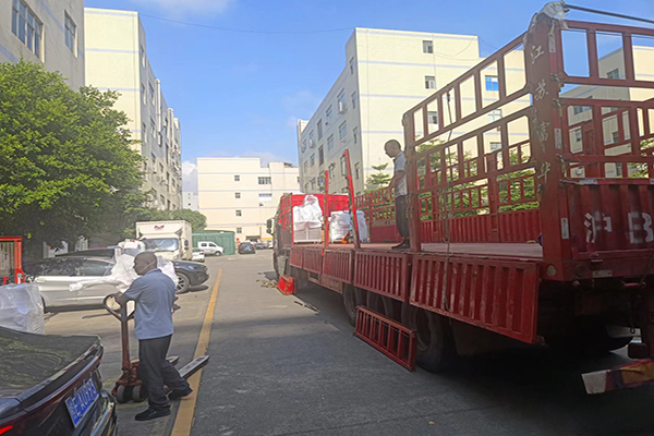 冠深泰科技-美東匯成醫(yī)療自動化設備今日交付 冠深泰科技-美東匯成醫(yī)療自動化設備今日交付