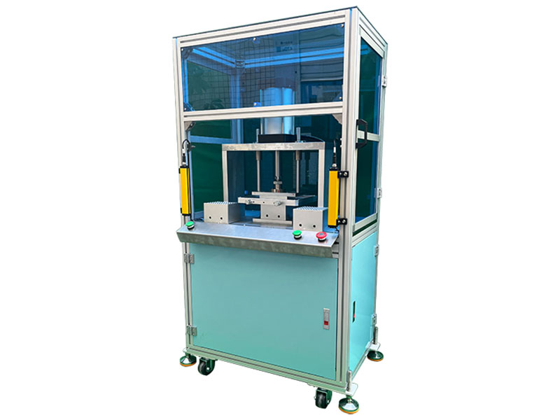 半自動吸頭塞芯機成為中小型耗材制造企業的理想選擇 半自動吸頭塞芯機成為中小型耗材制造企業的理想選擇